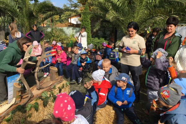 Ragyogó napsütésben zajlott az Állatok Világnapja!