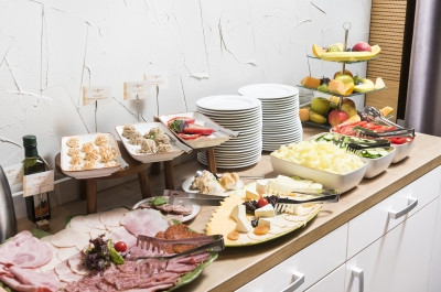 A mai naptól akadálymentes étlap is kérhető állatkerti szállodánkban, a Hotel Pangeában